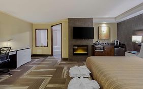 Best Western Premier Denham Inn & Suites